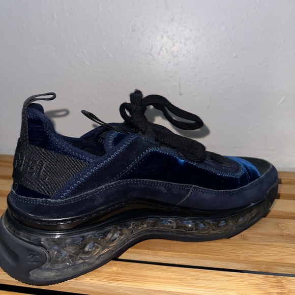 Chanel navy suede size 36 1/2 (6 1/2) - Picture 4 of 6